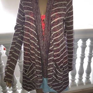 Cozy women’s sweater size medium